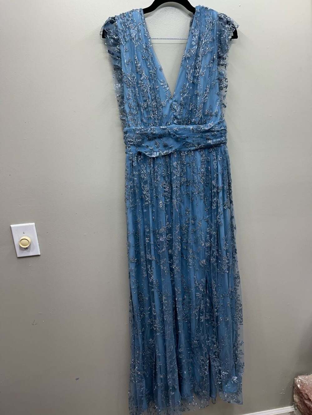 Baltic Born Blue Sequin Embroidered Flutter Sleeve Maxi Dress Size M - Picture 3 of 11